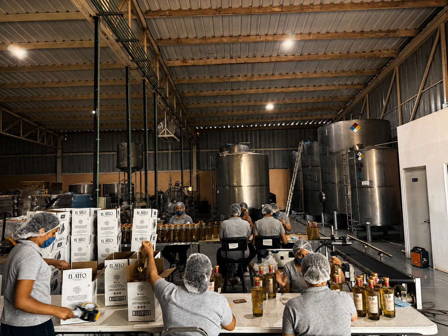 Cobre y condensación durante la destilación de tequila